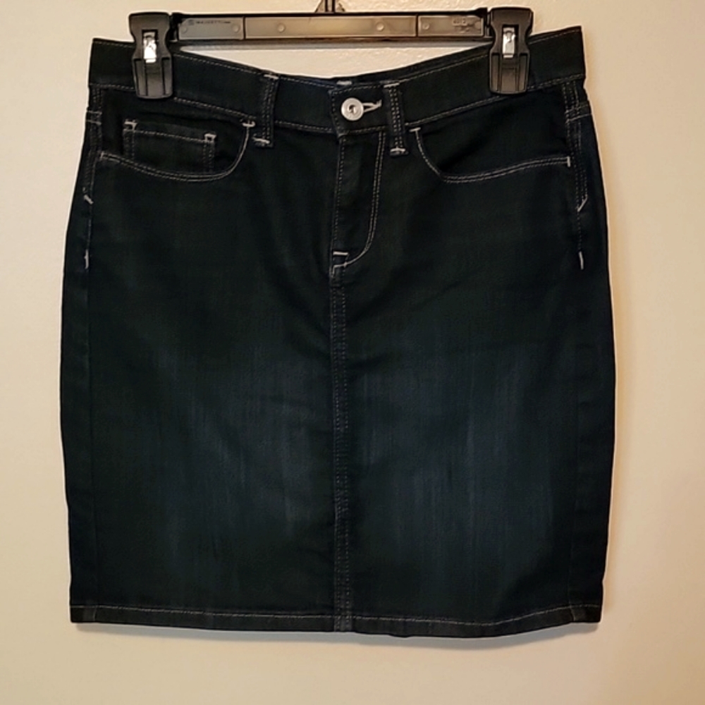 Banana Republic denim skirt size small dark blue